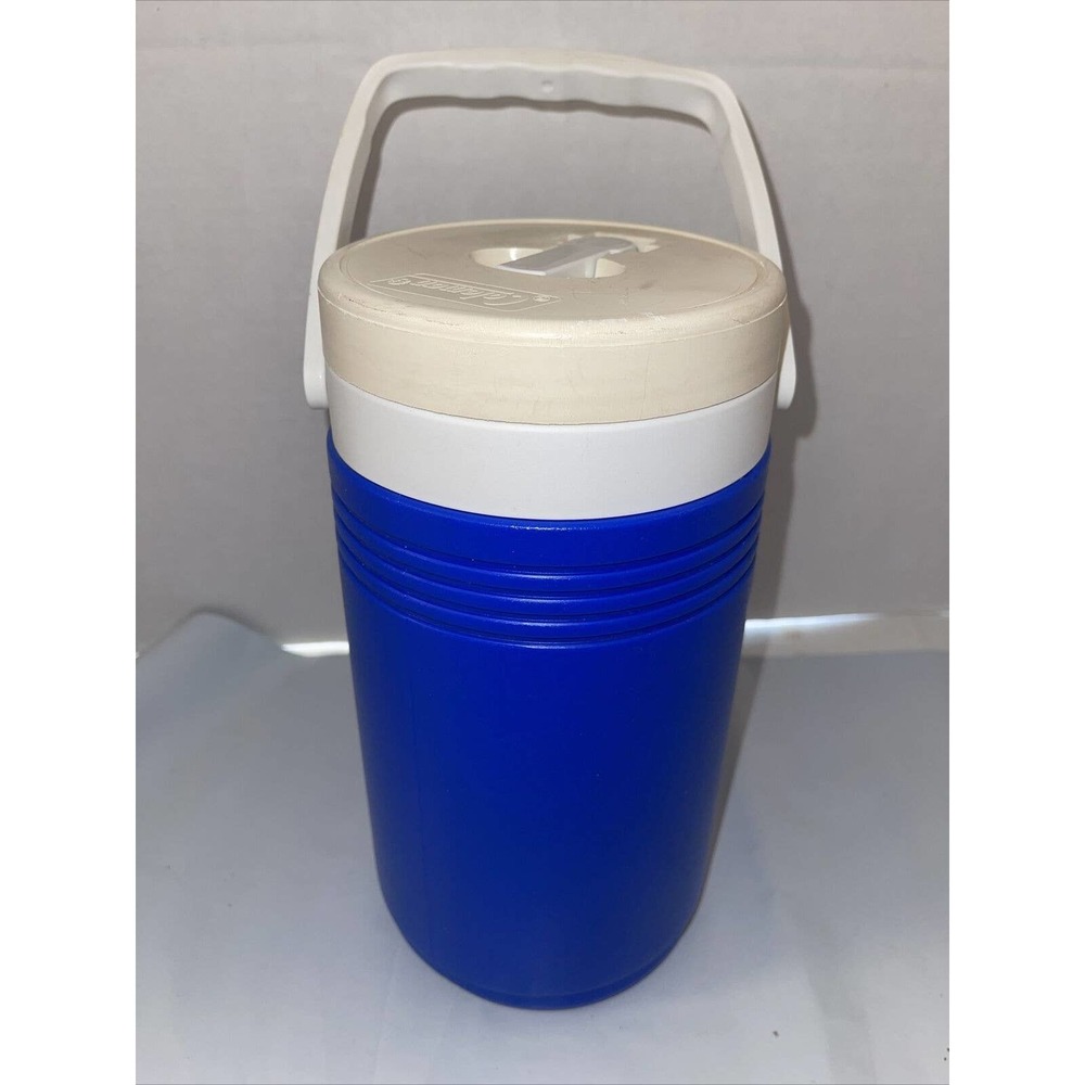 Coleman 1/2 Half Gallon Cooler Jug 5690 Blue & White Personal Water Thermos